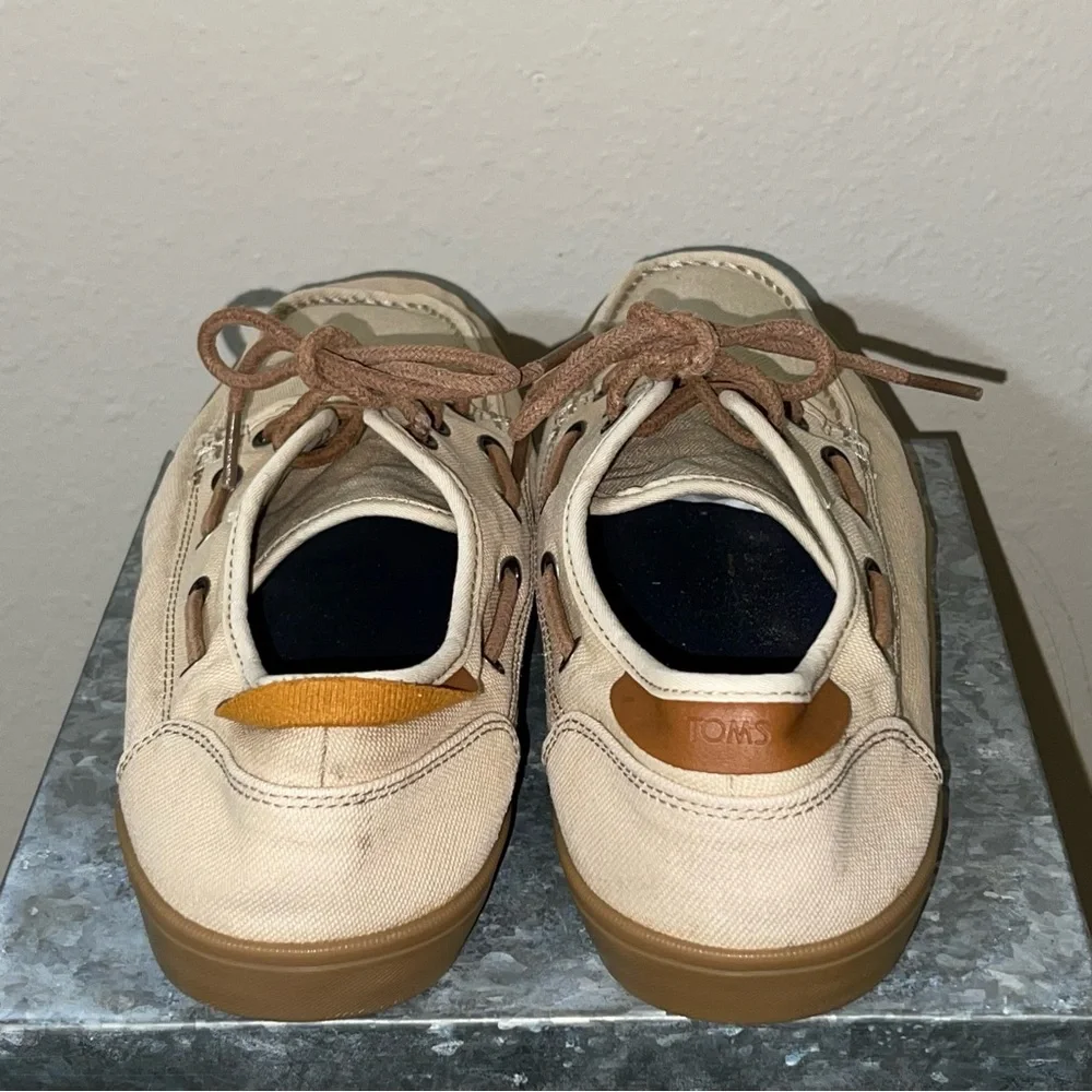 Toms Men’s Tan Cream Casual Loafer, Size 11.5